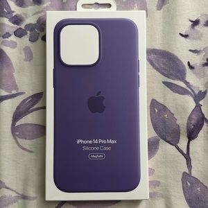 iPhone 14 Pro Max Apple Silicone Case (Iris) Color
